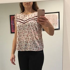 Cute shell blouse